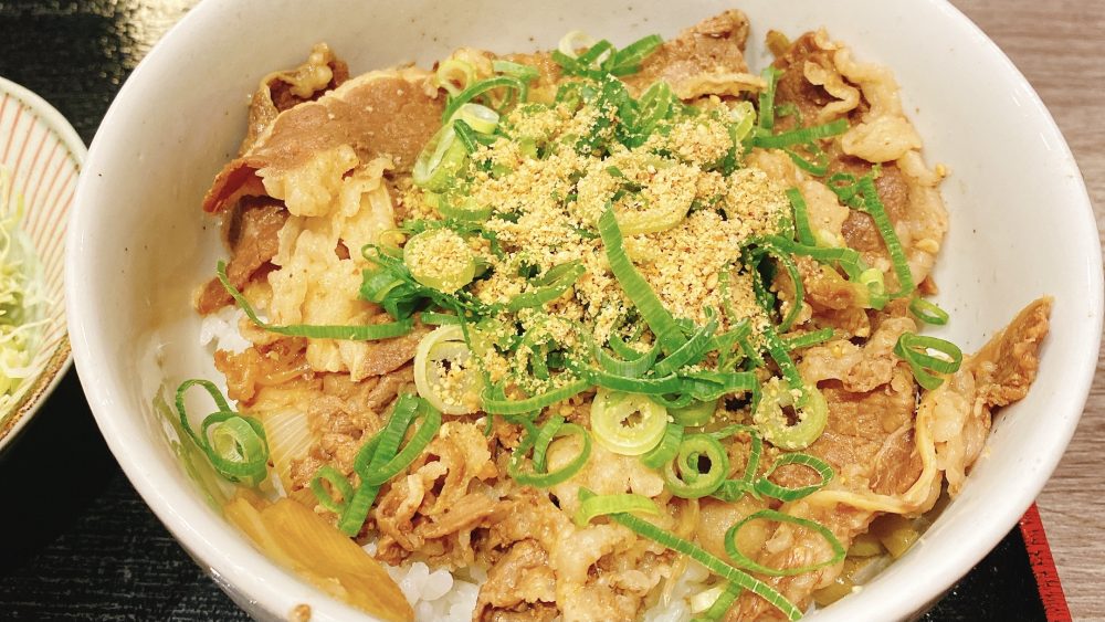 夜は居酒屋・ランチはラーメンの二毛作「中も津屋（なかもつや）　本店」のランチがオススメ！