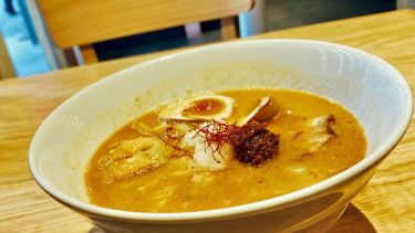 【SHRIMP NOODLE 海老ポタ】（＠港区・新橋）濃縮された海老の旨味たっぷりスープの海老ラーメン