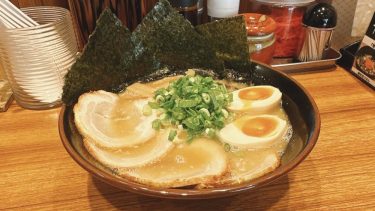 【わ蔵】（＠台東区・御徒町）御徒町ラーメン横丁の博多豚骨ラーメン